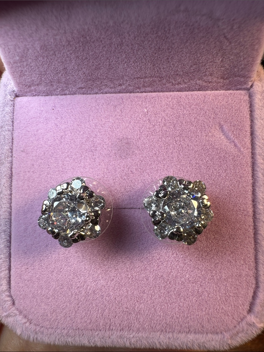 3077-Swarovski Crystal Element post earrings‎